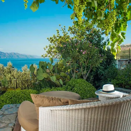 Florya Kumlubuek Hotel 4*