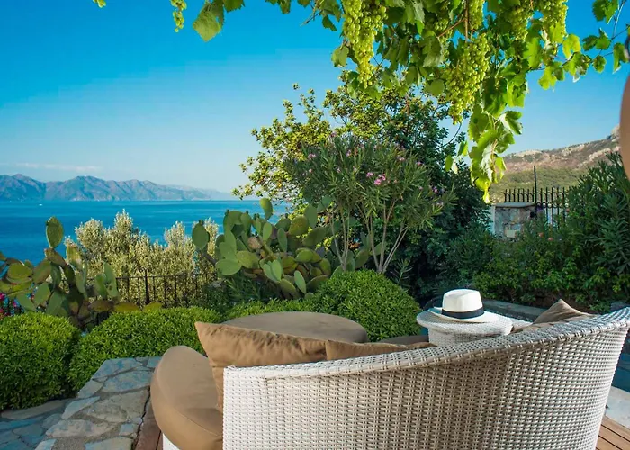 Florya Kumlubuek Hotel 4*