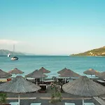 فندق Florya Kumlubuek 4*