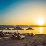 Florya Kumlubuek فندق مرمريس