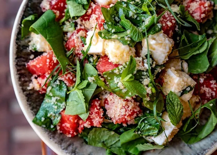 ホテル Florya Kumlubuek 4*