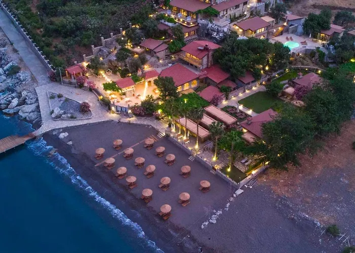 ホテル Florya Kumlubuek 4*