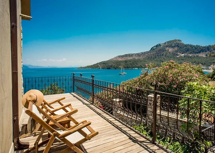 Florya Kumlubuek ホテル マルマリス