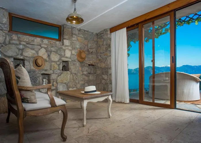 Florya Kumlubuek ホテル 4*