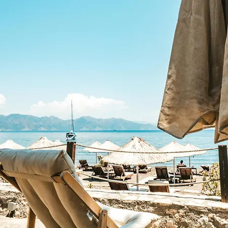 ホテル Florya Kumlubuek 4*